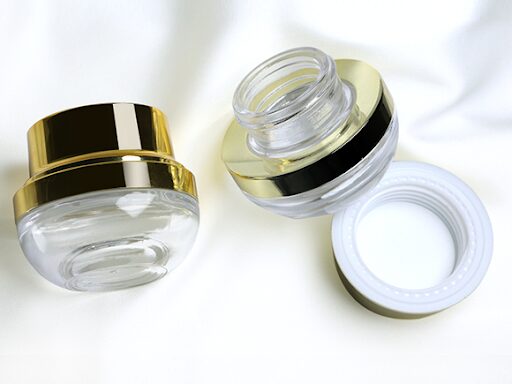 the-role-of-integrated-manufacturing-and-packaging-solutions-in-enhancing-cosmetic-brand-value